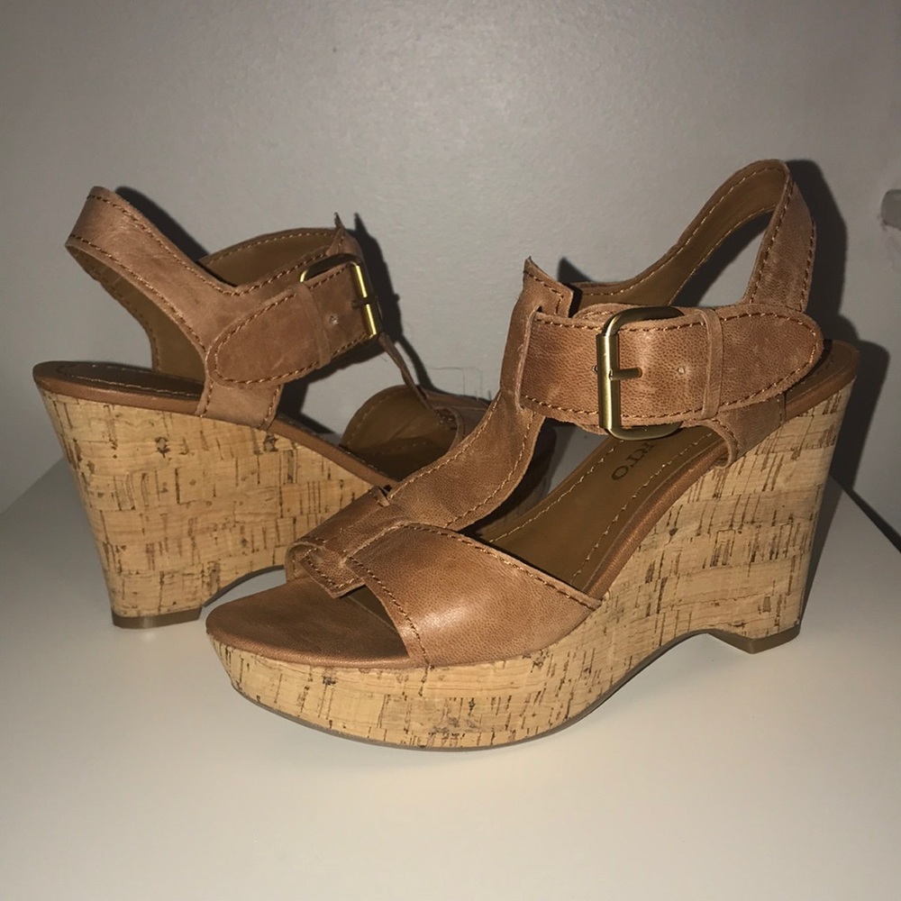 tan Franco Sarto wedges